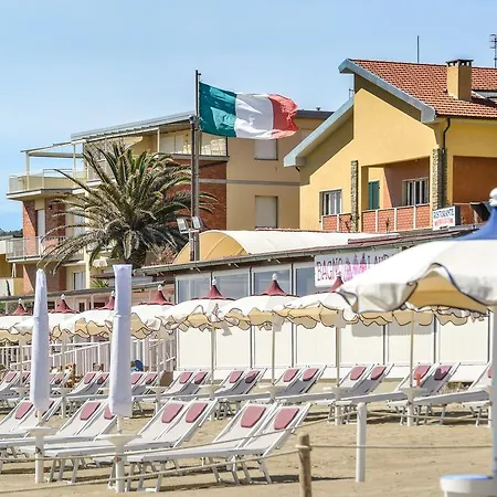 Livia * Castiglione della Pescaia